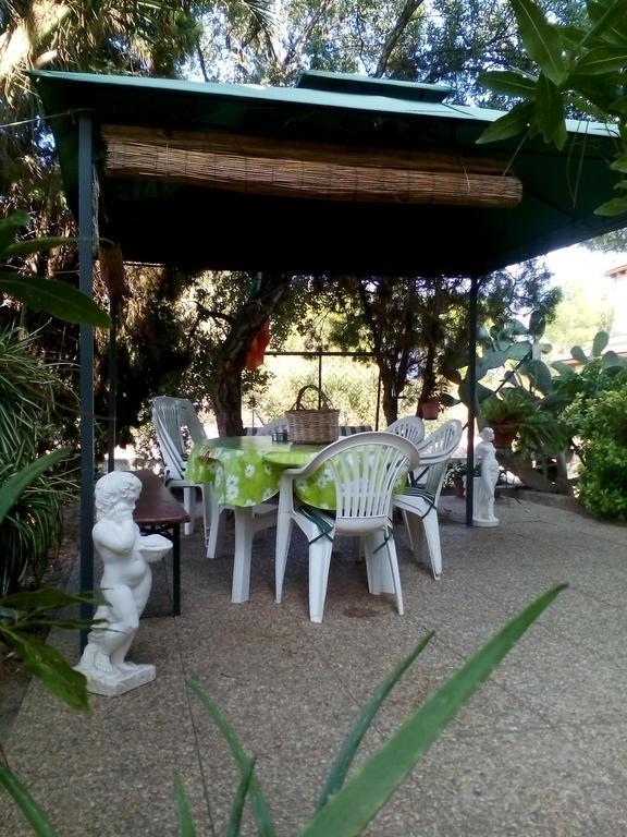 B&B Il Vigneto Capoterra Eksteriør bilde
